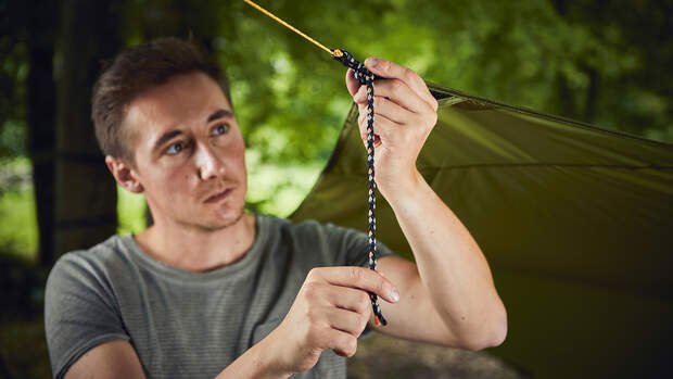 Bushcraft: Hängematte aufhängen