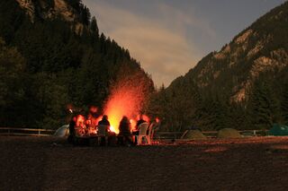 Camping im Magic Wood Avers Bouldergebiet