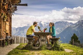 Eine Einkehr in den Südtiroler Berghütten lohnt sich immer