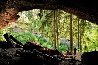 Höhle im Thüringer Wald