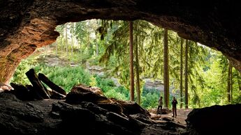 Höhle im Thüringer Wald