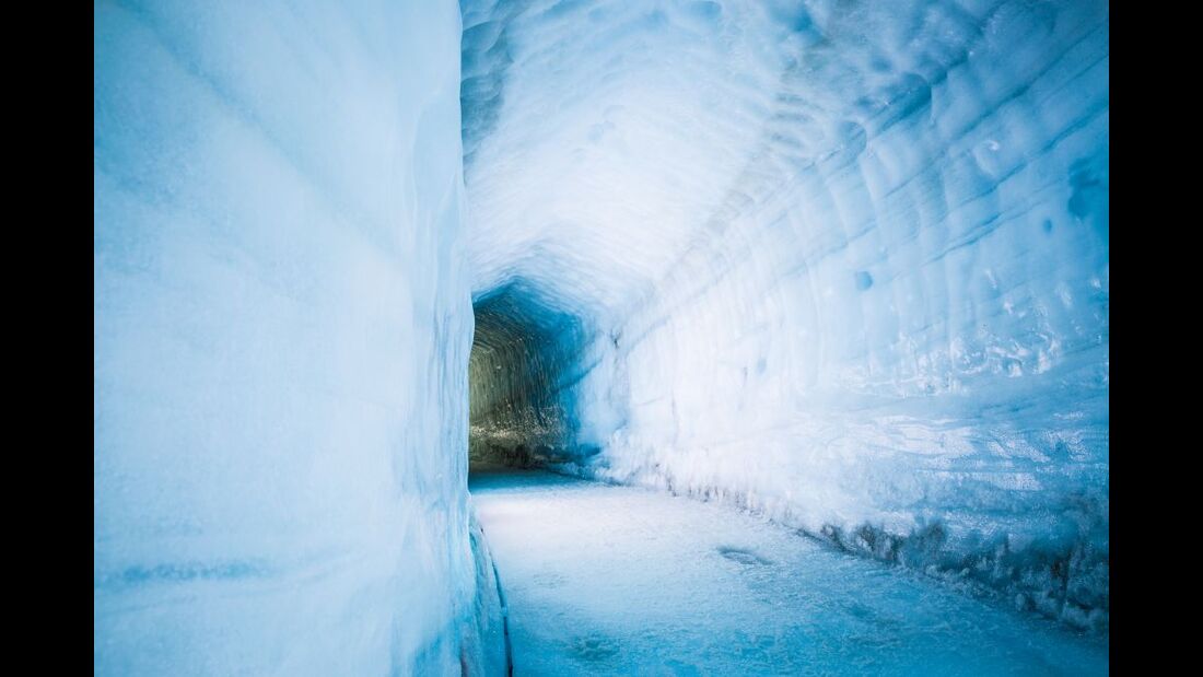 Into the glacier - Wunderwelt aus Eis 16