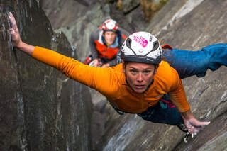 KL Caroline Ciavaldini klettert Quarryman (E8 7a) in Wales
