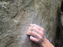 KL Finger aufstellen beim Bouldern, Duel Fontainebleau Frieder Warth