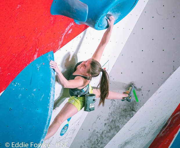 KL Lilli Kiesgen beim Boulder-Weltcup in Moskau