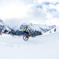 MB Snow Epic 2015 Snow Wheelie