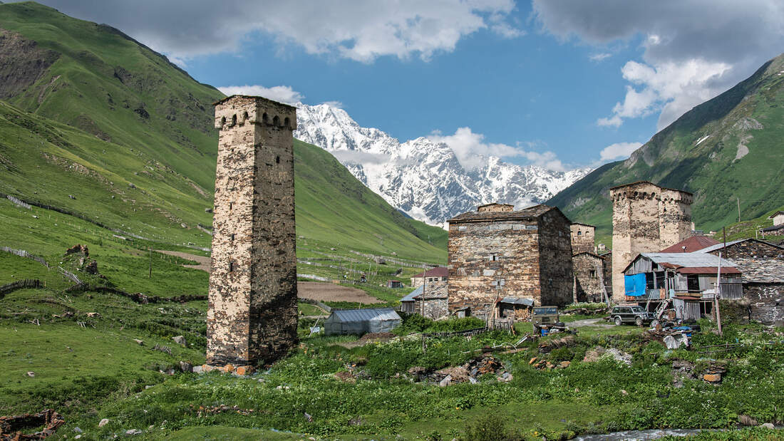 Mount Kazbek in Georgien