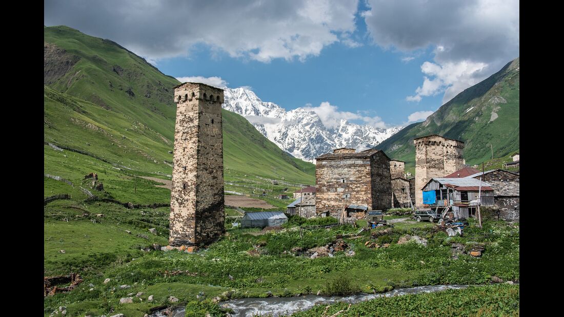 Mount Kazbek in Georgien
