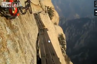 OD China Klettersteig Extrem Wanderweg Abgrund