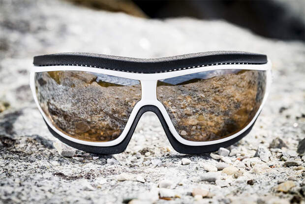 OD-adidas-Eyewear-Tycane-Pro-Outdoor-Schwarz-Weiss-Neuheiten-2014-outdoor-03 (jpg)