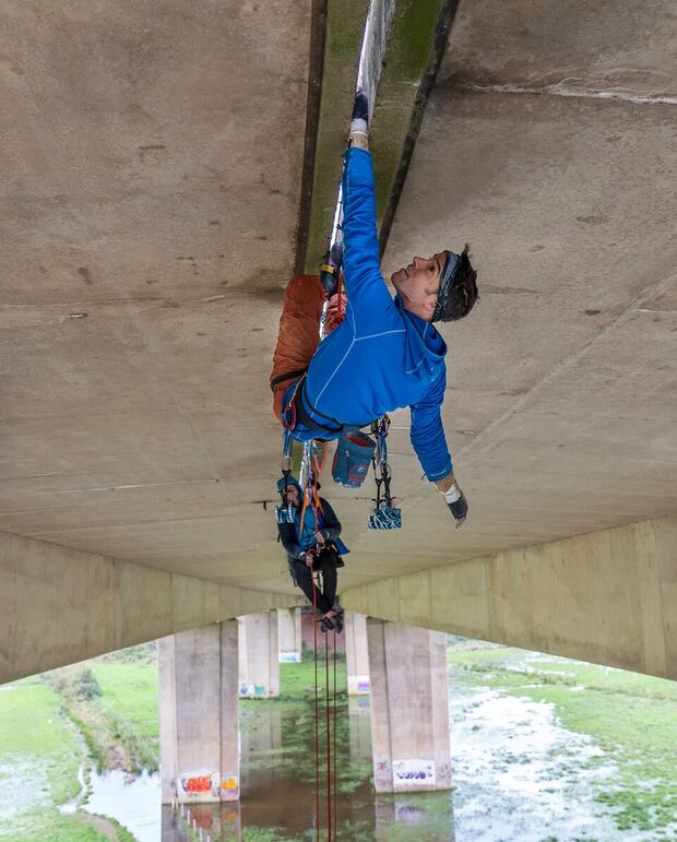 Tom Randall & Pete Whittaker Brits climb Bridges