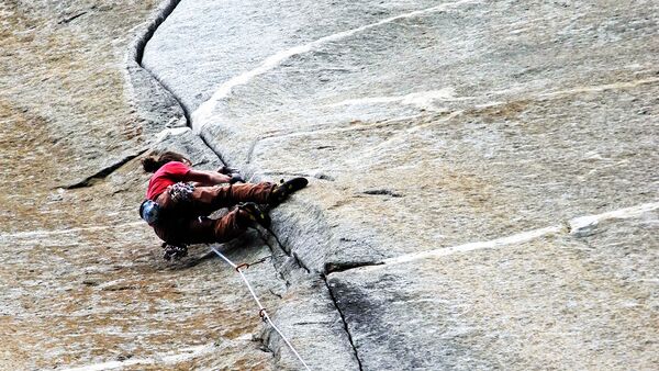 Trad-Klettern, clean climbing in der Schweiz