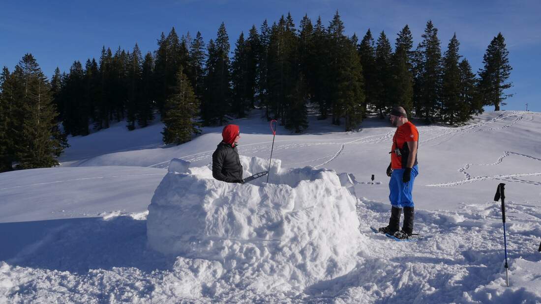 Eigenheim-aus-Schnee-Iglu-selbst-bauen-so-funktioniert-s