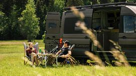 Camping im Sommer mit dem Wohnmobil