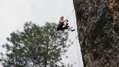 KL_Sarah_Flying-at-Margalef (jpg)