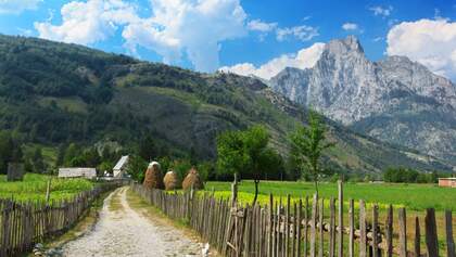 od 2017 albanien wandern valbona osteuropa berge peaks of the balkan colourbox (jpg)