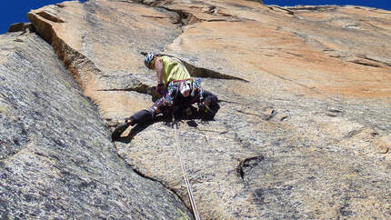 Trad-Klettern, clean climbing in der Schweiz