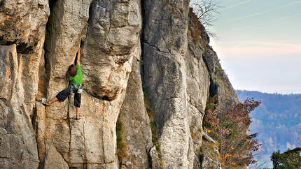 kl-klettern-im-frankenjura-devils-crack-marion-gliemann_0022-c-kretschmann-n (jpg)