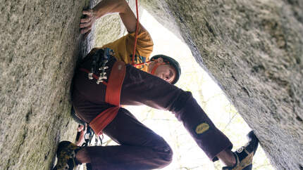 Jorg Verhoeven klettert Bookcake in Cadarese (trad)