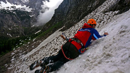 KL Sturzübung am Gletscher - Bergwacht Grainau