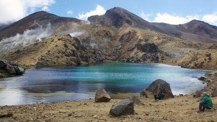 Tongariro Alpine Crossing with the Emerald Lakes and the Blue Lake