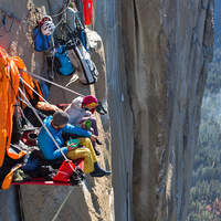 kl-alexandra-schweikart-free-el-capitan-good-morning-el-capitan-portaledge-on-el-corazon-c-johnny-ingrisch (jpg)