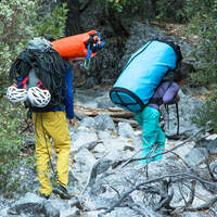 kl-alexandra-schweikart-free-el-capitan-walking-the-heavy-bags-to-the-base-of-el-capitan-c-johnny-ingrisch (jpg)