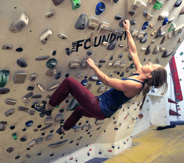 kl-besser-klettern-coaching-lattice-training-maddy-cope-moonboard-bouldering-31a (jpg)