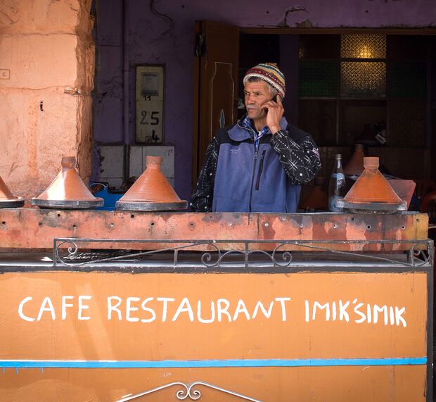 kl-bouldern-marokko-oukaimeden-brahim-cafe-restaurant-imiksimik-for-tagines (jpg)