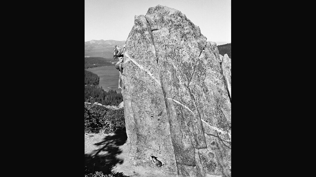 kl-bouldern-stone-nudes-2016-c-dean-fidelman-004-April (jpg)
