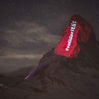 outdoor berg corona matterhorn beleuchtung solidarität